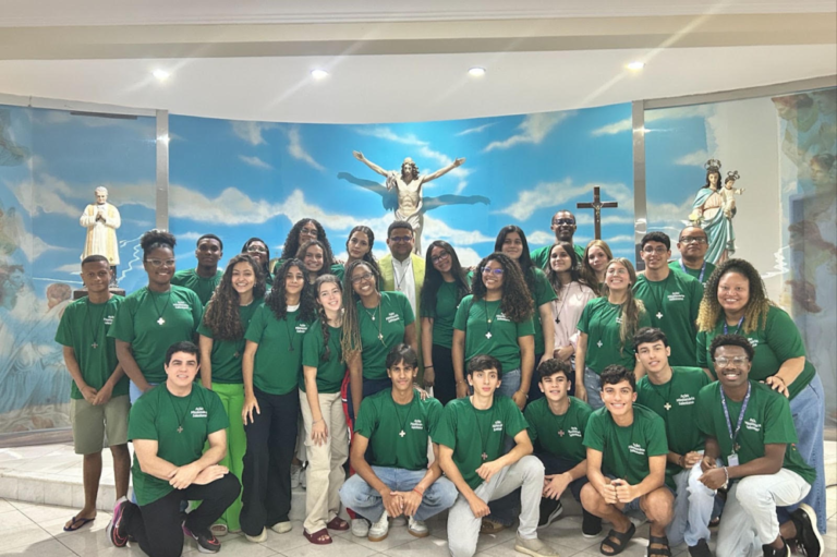 Missa de Pré-Missão prepara estudantes para vivência missionária em Terra Nova